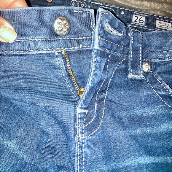 Miss Me Woman’s Denim Straight Leg Jeans Festival/Rodeo Intricate Silver detail - Picture 8 of 16